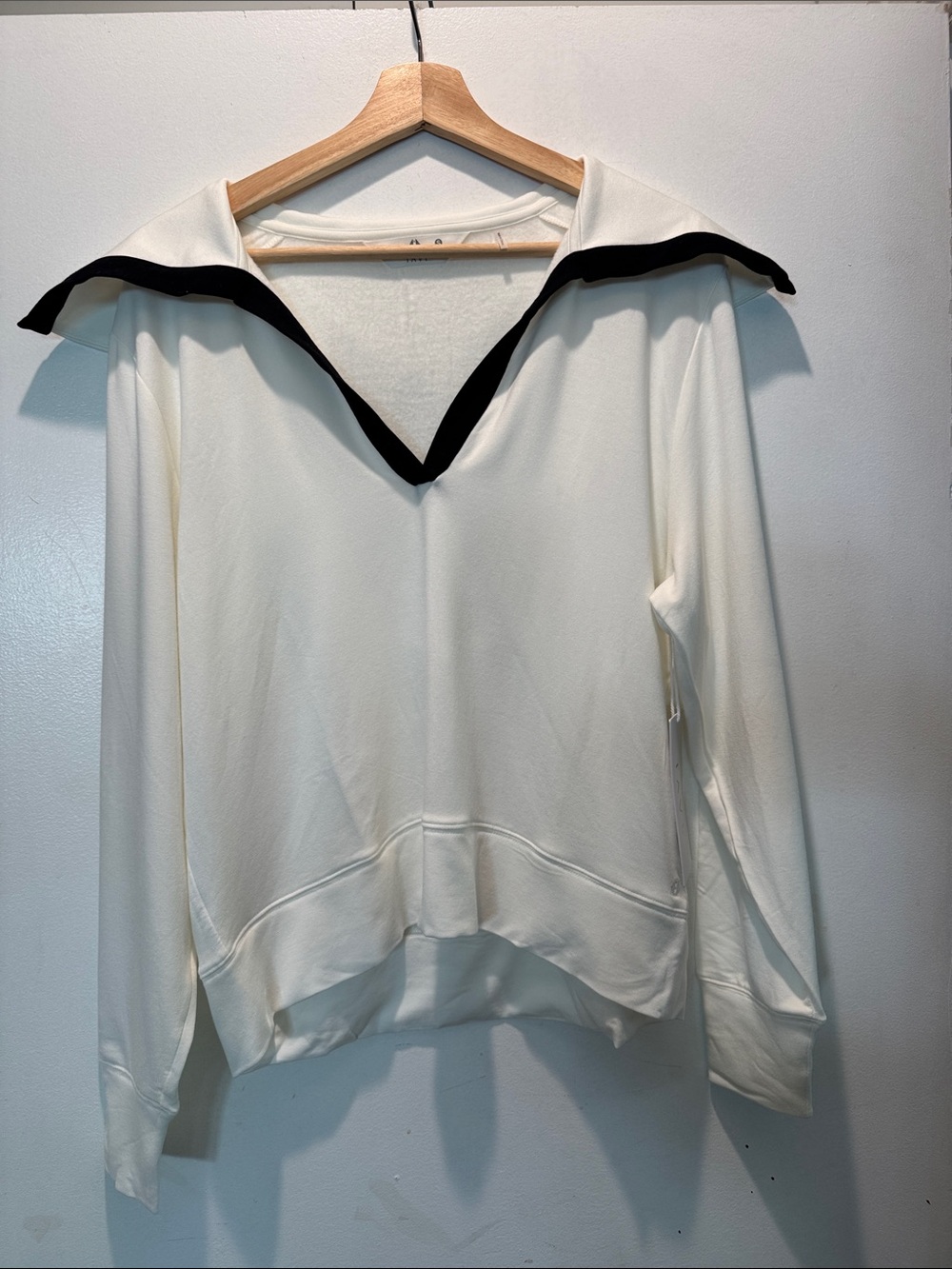 Tavi Cozy Collared Sweatshirt NWT